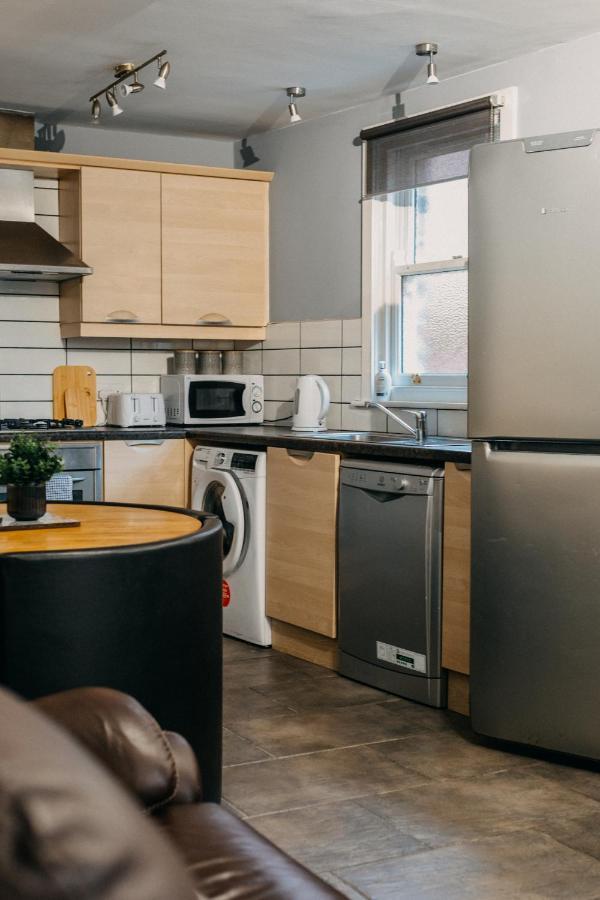 Belfast City Self Catering 3 Bedroom Town House Exterior photo