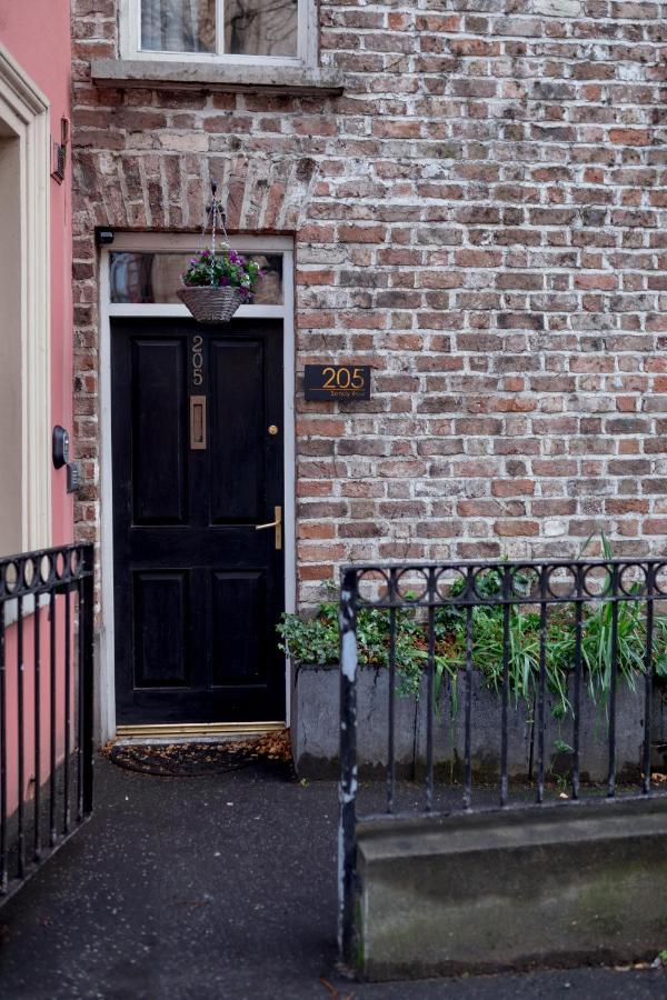 Belfast City Self Catering 3 Bedroom Town House Exterior photo