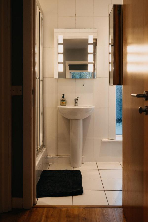 Belfast City Self Catering 3 Bedroom Town House Exterior photo